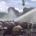 Water Cannon Beraksi, Aksi Penolakan DOB Papua Dipaksa Bubar