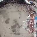 Arena Adu Banteng Roboh, Enam Tewas Puluhan Terluka