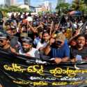 Masyarakat Sri Lanka Rayakan Jatuhnya Dinasti Rajapaksa