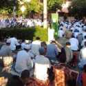 Warga Muhammadiyah Ciputat Khidmat Shalat Ied di Lapangan Ruhama Labschool