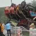 Bus Jatuh di Sungai Narmada India Tewaskan 13 Orang