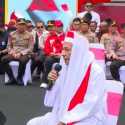 Dengan Kepala Tertancap Bendera Merah Putih, Habib Lutfi Ajak Rakyat Tidak Terpecah-belah