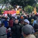 Demo Tolak BBM di Patung Kuda, Massa GNPR Minta Harga BBM dan Jokowi Diturunkan