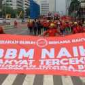 Kecewa Tak Boleh Demo di Istana, Massa Gebrak Tertahan di Dekat Kementerian ESDM