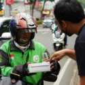 Gerakan BerkAH Berbagi Makanan untuk Ojol hingga Juru Parkir