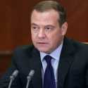 Medvedev: Terus Menerus Memasok Senjata ke Ukraina, Barat Menggiring Diri  Menuju Perang Nuklir