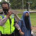 Bawa Senjata Api ke Arah Istana Negara, Seorang Perempuan Ditangkap Petugas