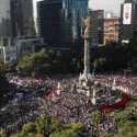 Puluhan Ribu Pendukung Desak Lopez Obrador Lanjutkan Jabatan Presiden Meksiko