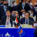 Hari Keempat KTT ASEAN Plus Three, Presiden Jokowi Masih Ditemani Menko Airlangga