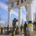 Rayakan Kembalinya Kherson, Zelensky: Ini Awal dari Berakhirnya Perang
