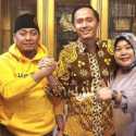 Pakai Baju Kuning saat Disambangi Golkar Kabupaten Cirebon, Ustaz Ujang Bustomi Beri Sinyal akan Bernaung di Bawah Beringin?