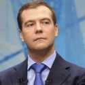 Medvedev: Rusia Tingkatkan Produksi Senjata Mematikan untuk Perang Ukraina
