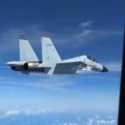 Manuver Bahaya China, Jet Tempur J-11 Cegat RC-135 AS di Laut China Selatan