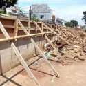 Cegah Banjir, Pembangunan Tanggul di Kali Pondok Maharta Capai 90 Persen