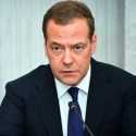 Medvedev: Jika Perang Dunia Ketiga Pecah, Semua Orang akan Jadi Debu