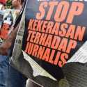 Lima Wartawan Dikeroyok Ormas Saat Liputan Penyegelan Diskotek
