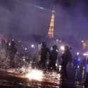 RUU Reformasi Pensiun: Paris Rusuh Lagi, Macron Disebut Sedang Bermain Api