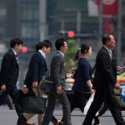 PM Jepang akan Tingkatkan Tunjangan Cuti untuk Mengasuh Anak