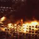 Tempat Lelang Kendaraan di Perth Terbakar, Puluhan Mobil Hangus