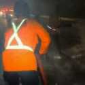 Konsleting, Satu Unit Mobil Hangus Terbakar di Tol Jombang