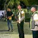 Polisi Bersenjata Patroli Pemukiman Warga di Semarang Timur Selama Lebaran