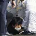 Hendak Berikan Pidato, Perdana Menteri Jepang Dilempari Bom Asap