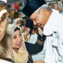 Dibeli di Makkah, Pimpinan Ponpes An Nuriyah Kalungkan Sorban Putih untuk Ganjar