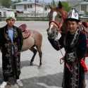 Uniknya Pilpres Turkiye, Ada Pemilih yang Menunggang Kuda hingga Bawa Domba ke TPS