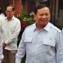 Kelakar Prabowo Sambut Wiranto: Rambut Saya Ada yang Putih Enggak Ya?
