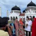 Tukang Foto di Masjid Baiturrahman Terancam “Gulung Tikar”
