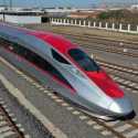 Indostrategic: Masyarakat Tidak Yakin Kereta Cepat Akan Tingkatkan Perekonomian