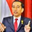Pilih Kerja, Jokowi Tak Banyak Komentar Relawan Laporkan Rocky Gerung ke Polisi
