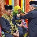 Tokoh Aceh Gelar Peusijuek Wamen Nezar Patria