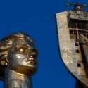 Ukraina Hapus Simbol Uni Soviet pada Monumen Ibu Pertiwi