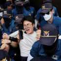 Merangsek Masuk Kedubes Jepang, 16 Orang Ditangkap Polisi Korsel