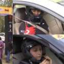 Perdana, Kashmir Gelar Pertandingan Balap Mobil Khusus Perempuan