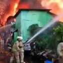 Kebakaran Perkampungan Dekat RSUD Kebayoran Lama, 38 Mobil Damkar Diturunkan