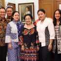 Megawati Nyanyi Lagu 