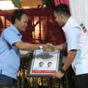 Siap Kawal Kemenangan, Relawan GPN 08 Nekat Malam-malam Sambangi Rumah Prabowo
