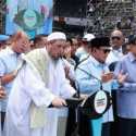 Habib Ali Pimpin Doa di Kampanye Akbar Prabowo-Gibran