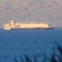 Houthi Serang Kapal Kargo Inggris di Selat Bab Al Mandab