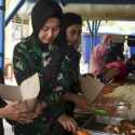 Kowad Kodam IV/Diponegoro Sumbang 10 Ribu Nasi Bungkus kepada Korban Banjir Demak