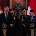Mendampingi Prabowo