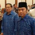 Mengapit SBY