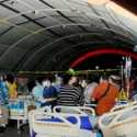 Puluhan Pasien RS Unair Dirawat di Tenda Darurat