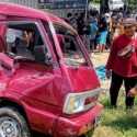Macet di Perlintasan, Suzuki Carry Ditabrak KA Argo Semeru