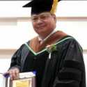 Rektor UGM Beri Selamat atas Gelar Doktor Honoris Causa Airlangga Hartarto