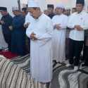 Presiden Jokowi Ikut Shalatkan Almarhumah Istri Habib Luthfi bin Yahya
