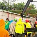 Bus Rombongan asal Yogyakarta Terguling di Karanganyar