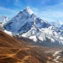 Es Mencair di Himalaya, Bajir Besar di Burgi